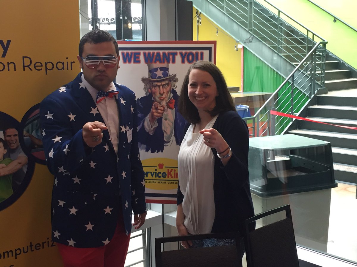 CarlThompson815's tweet photo. WE WANT YOU!!! To come by the #USRisk booth! #BigIDay   Thanks Victoria for the support! https://t.co/2vz3sSwON0
