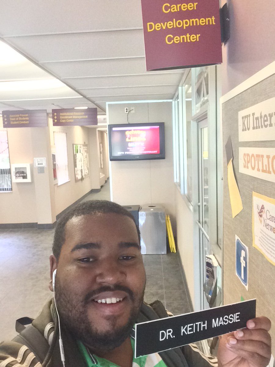 john_no_thon's tweet photo. #careerdevelopmentcenter #mysmiletho😂😭 #pplwerestaring😭😂 @KutztownU @MassieKeith #kucapture_drmassie #stratton https://t.co/fDD2eMhoIk