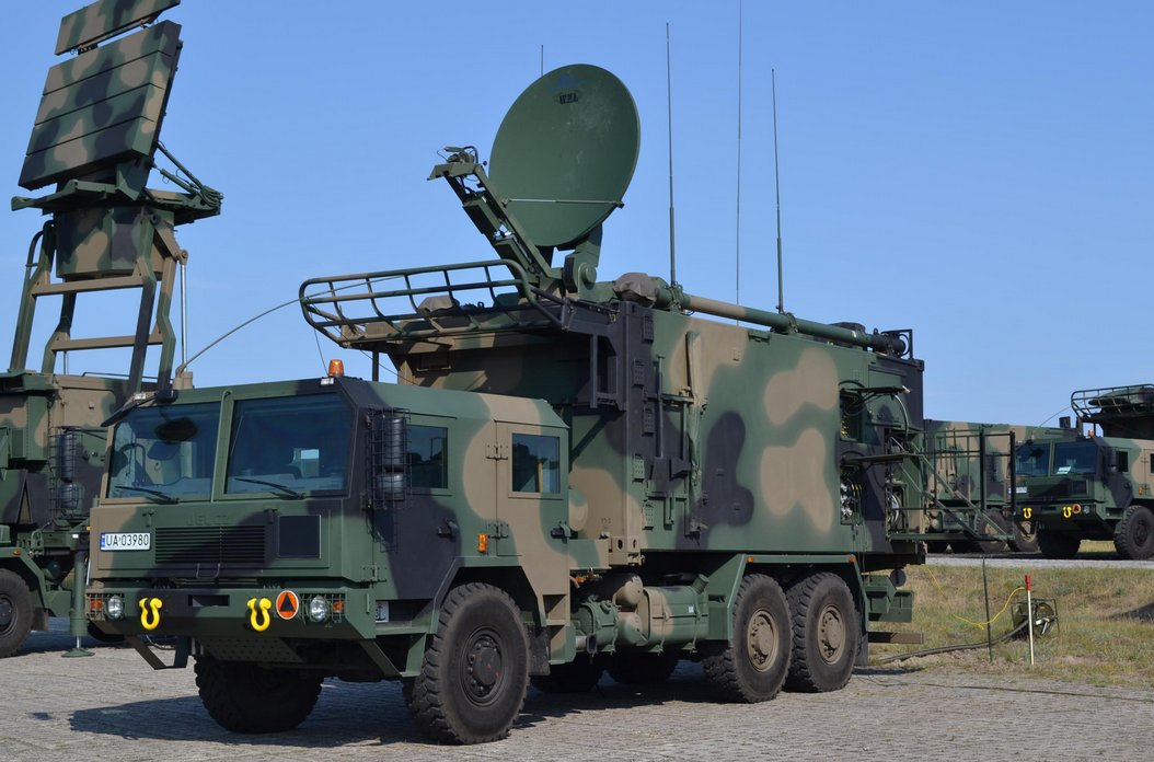 Defence24pl's tweet image. Polski system łączności w Nadbrzeżnym Dywizjonie Rakietowym | @Defence24pl
defence24.pl/346833,polski-… #NDR #Transbit