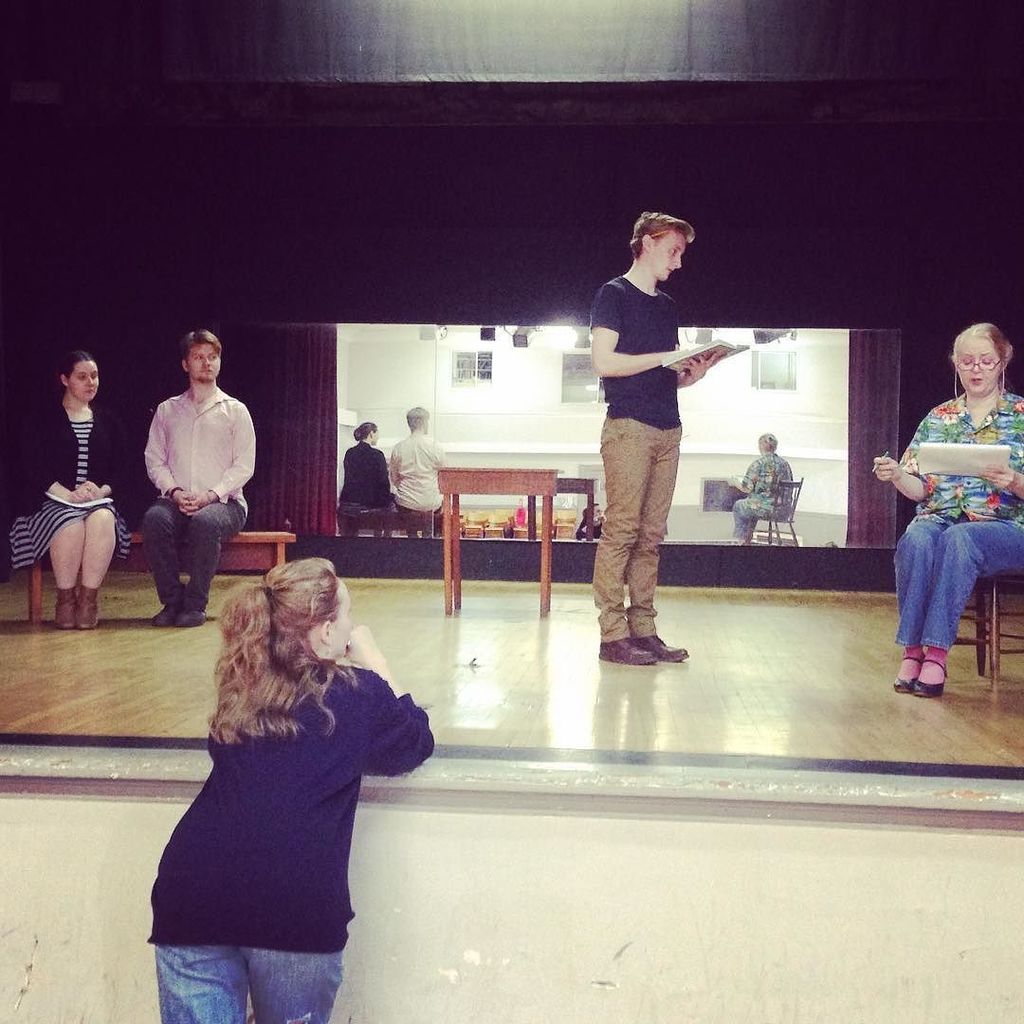 bunchofactors's tweet photo. The cast and director hard at work rehearsing #earnest2016 https://t.co/rehPPhaSBU