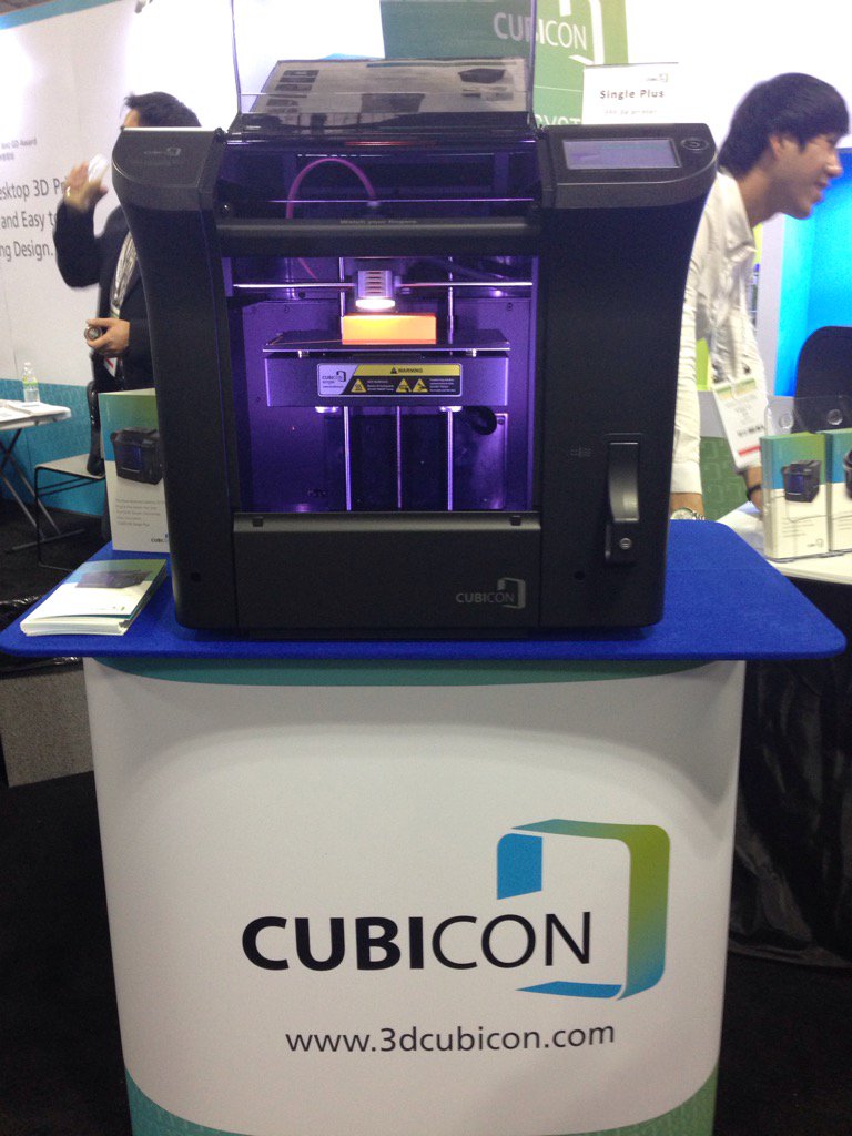 kcpanetta's tweet image. Loving all the live demos! #cubicon #RoboUniverse