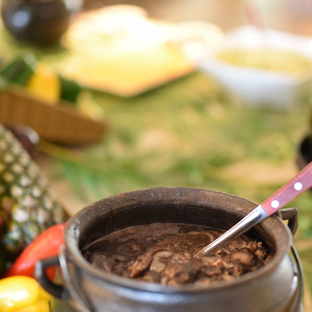 comerdormirv's tweet photo. FEIJOADA!!!! ------ #feijoada #feijoadatop #feijoadavip #feijoadadosamigos #feijoadacomple… https://t.co/MTKiYPBLWe https://t.co/2TV4H465js