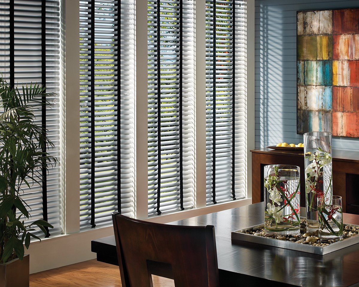ShadesByDesign's tweet photo. Discover economic #windowtreatment solutions with modern #aluminumblinds #ShadesByDesign #Dining #hunterdouglas https://t.co/QNCwkOGN3T