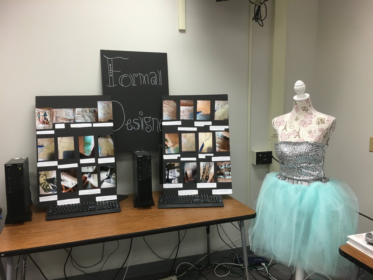 CCSDMagnet's tweet photo. @basic_academy students presenting their IB personal projects! #CCSDIB https://t.co/XJmIyort4I