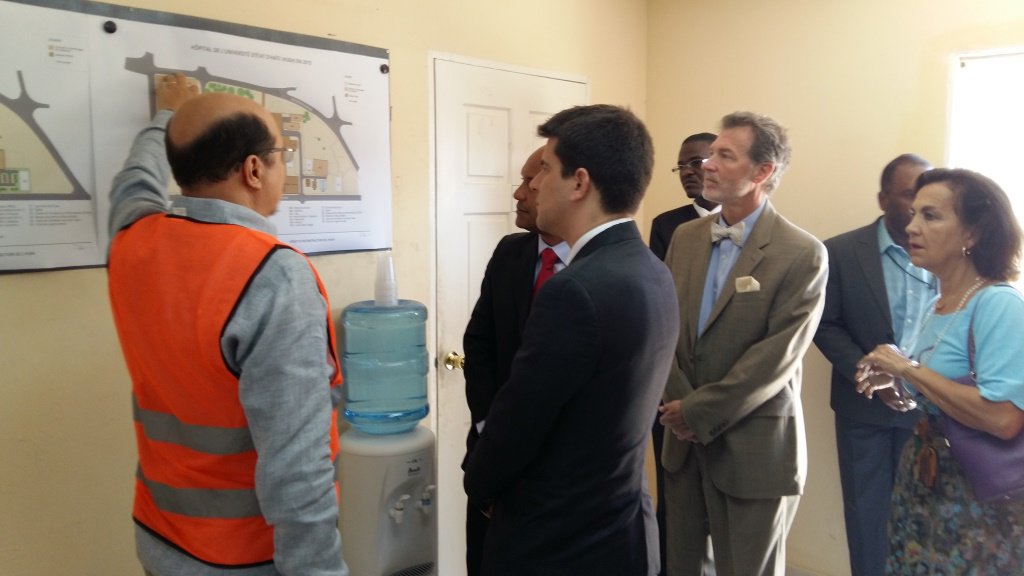 ambafranceht's tweet photo. Visite chantier Hôpital de l'Université d’Etat d’Haïti cofinancé par coopérations française, américaine &amp; Haïti https://t.co/tsaDBu9JUf