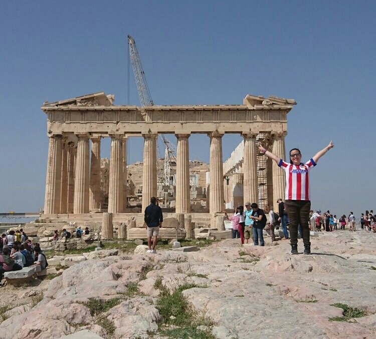 Sara_smf's tweet photo. Siempre apoyandote @Atleti #MañanaASemis  #AtleticosPorElMundo https://t.co/vR3TYq0SRO