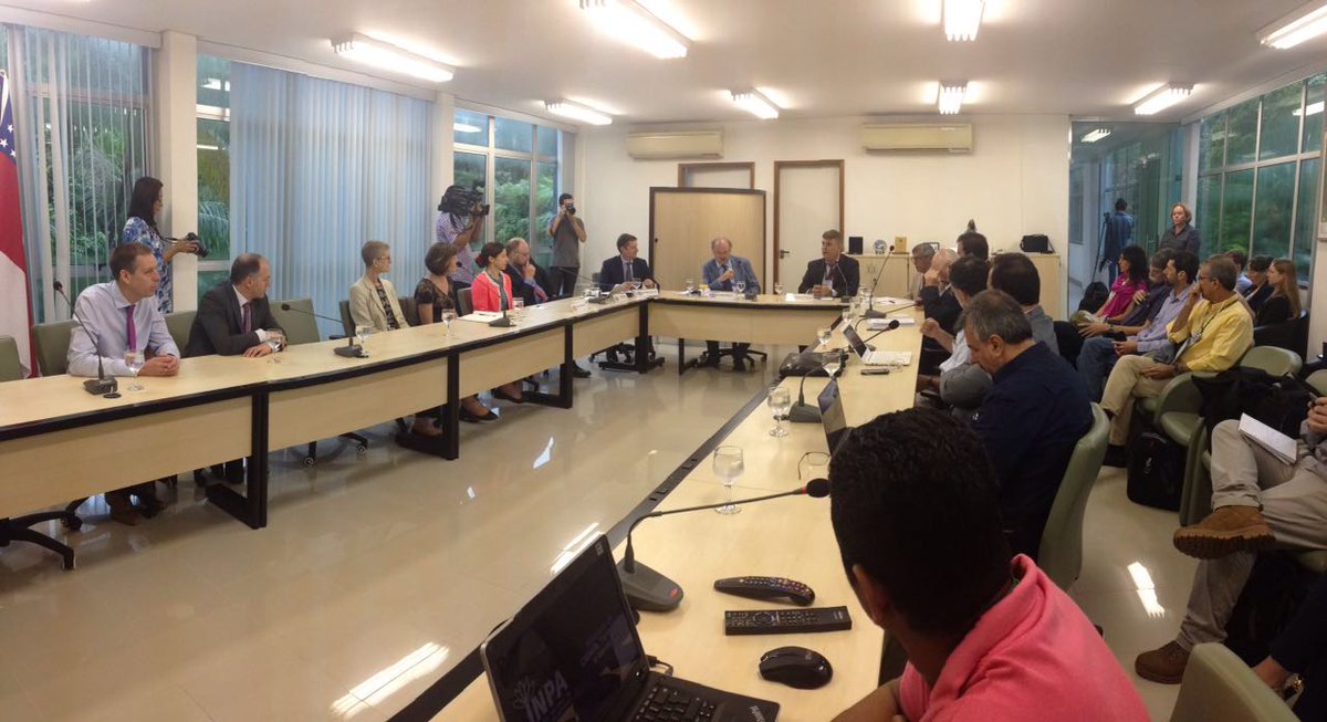 ukinbrazil's tweet image. 📷 Conselheiro-chefe Científico do Governo Britânico lança programa de pesquisa de condições climáticas #CSSPBrazil.