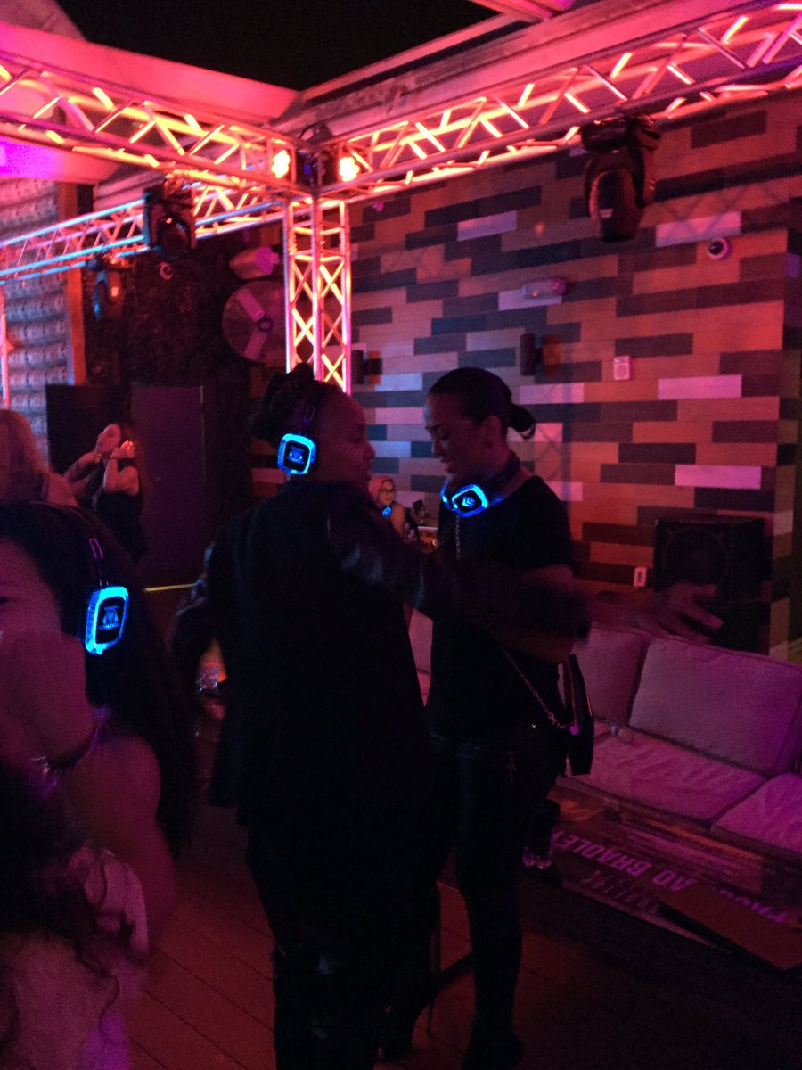 djrosyq's tweet photo. @DJMARYMAC vibing out to some of my beats at the silent party #pandoraevents #icandee #Madonnasdj ππΌ https://t.co/V383Pg361D