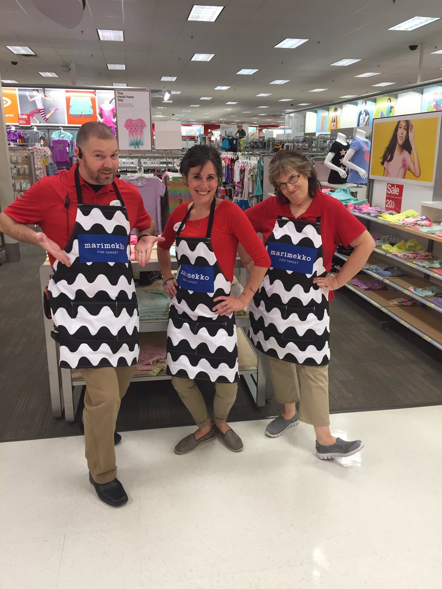 Got our aprons!!! Even our STL is getting excited for it!! #MarimekkoForTarget #vml <a href="/1artimusprime/">Arthur Patten</a> <a href="/humantapestry/">The Human Tapestry</a>