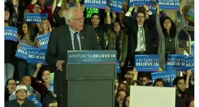 HannahMcVer's tweet photo. Bernie Sanders Discusses Elimination of Fracking, Student Debt During Town Hal.. https://t.co/BXeTgaEun5 #highered https://t.co/Mh65Jsk9Ph