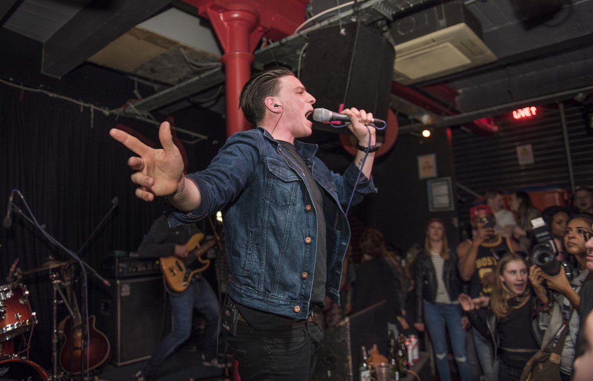 Stage_Dive_'s tweet photo. Photo gallery from last night @thedunwells from @soundcontrolmcr brilliant night!! Go See -  https://t.co/pL32Os9FaW https://t.co/7q4JTdwm0J