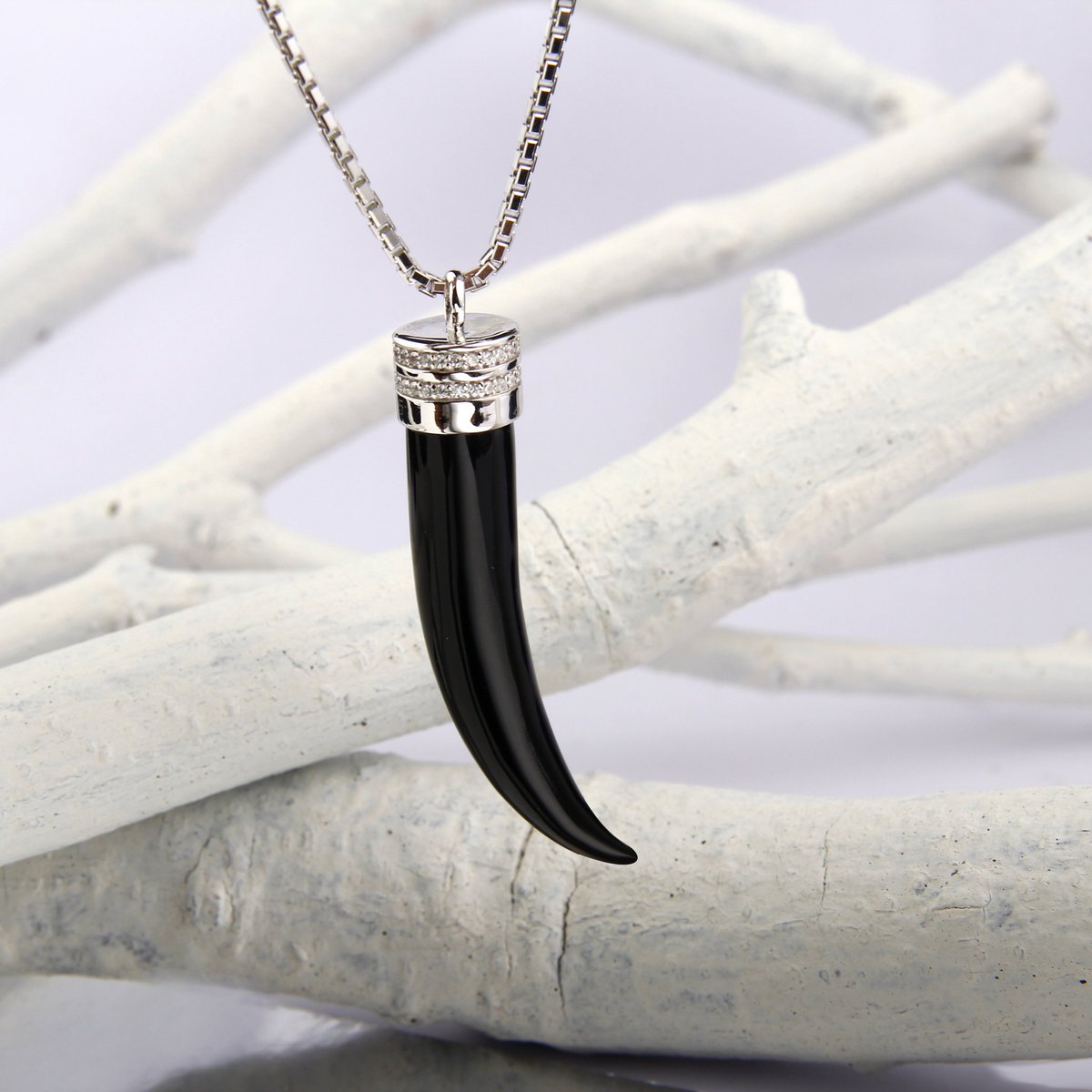 ManziLiu's tweet photo. https://t.co/iPpwqdH572 #sale #shop #Jewelry #necklace #beautiful #necklace #tusk #crystal #lovely #black #cool https://t.co/MzIG2ZzVP8