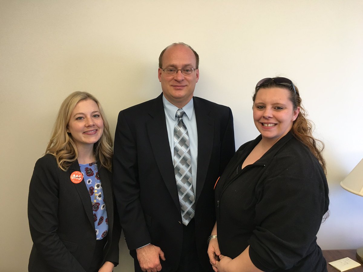 sternsteffany's tweet photo. Minnesota MS Action Day--meeting with Representative @JeffBacker ! #MSactivist https://t.co/c2WbUrPwoe