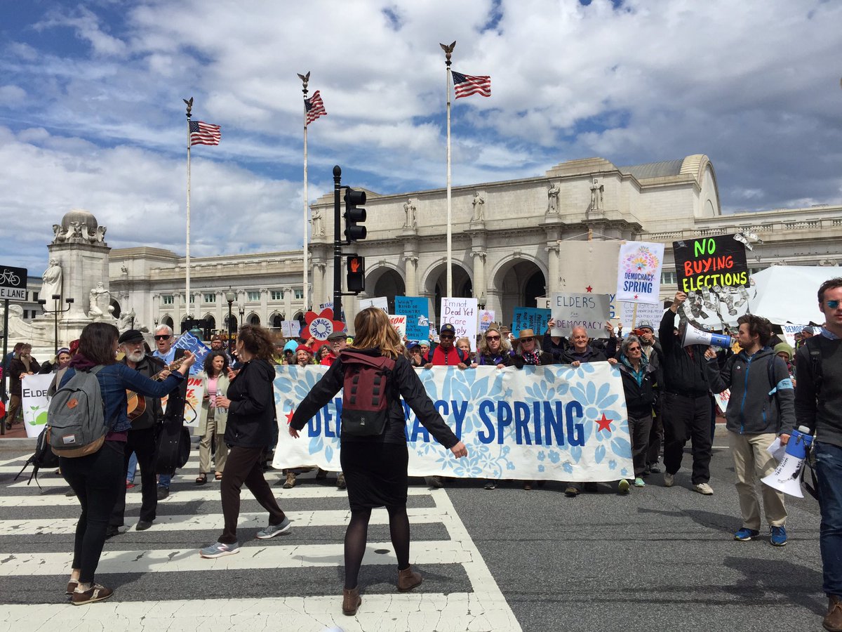 SHFWire's tweet photo. #DemocracySpring protesters begin to march towards the Capitol https://t.co/AMZKioe2a8