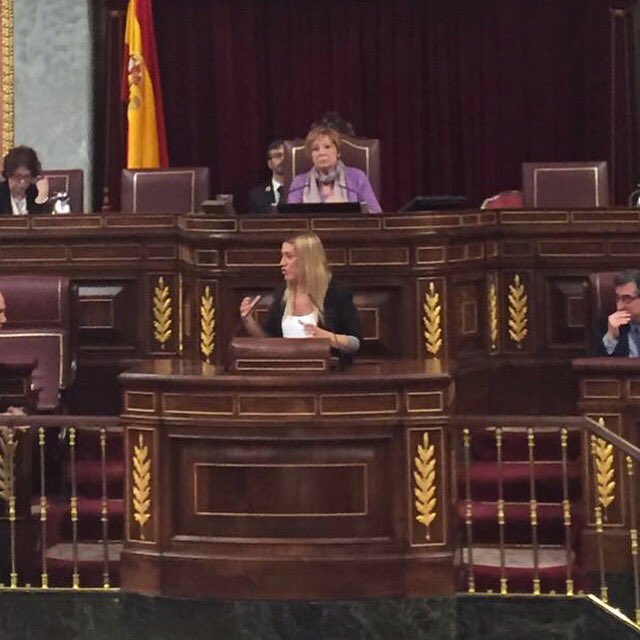 "No en deixarem passar ni una més. I no és desobediència, és RESPONSABILITAT política"
#marxem