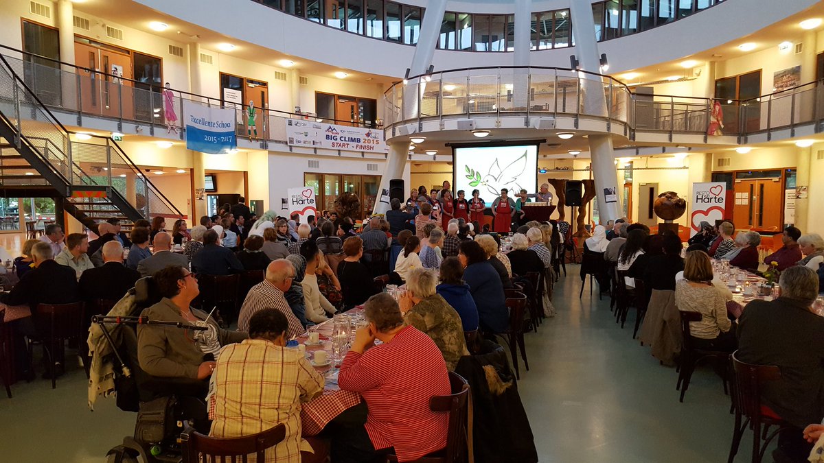 Tweede editie van onze Syrische-avond nu samen met <a href="/RestoVanHarte/">Resto VanHarte</a> en #Noemidia bij <a href="/Blariacum_OGVO/">Blariacumcollege</a>. #verbroedering