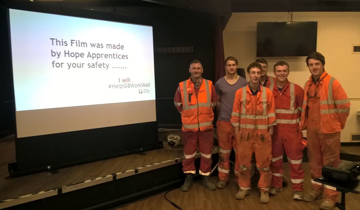 Hope_Apprentice's tweet photo. The A team @Hope_Apprentice @HopeCementWorks @hopecement https://t.co/XCoyfbBOcY