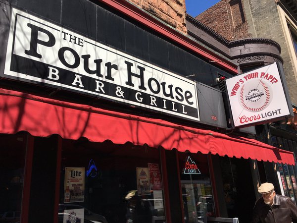 pourboston's tweet photo. Happy #NationalGrilledCheeseDay grab a bite for lunch with your favorite dive bar #cheapeatsboston https://t.co/u7FcAF49ge
