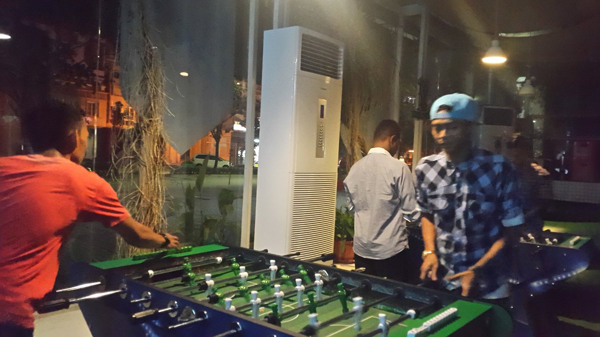 boysatiri's tweet photo. Team @TheReplaypik #foosball ⚽⚽ compatition W/ @HeinekenID #ChampionTheMatch  please retweet guys. #nobar #barca https://t.co/BcTta9UKNN