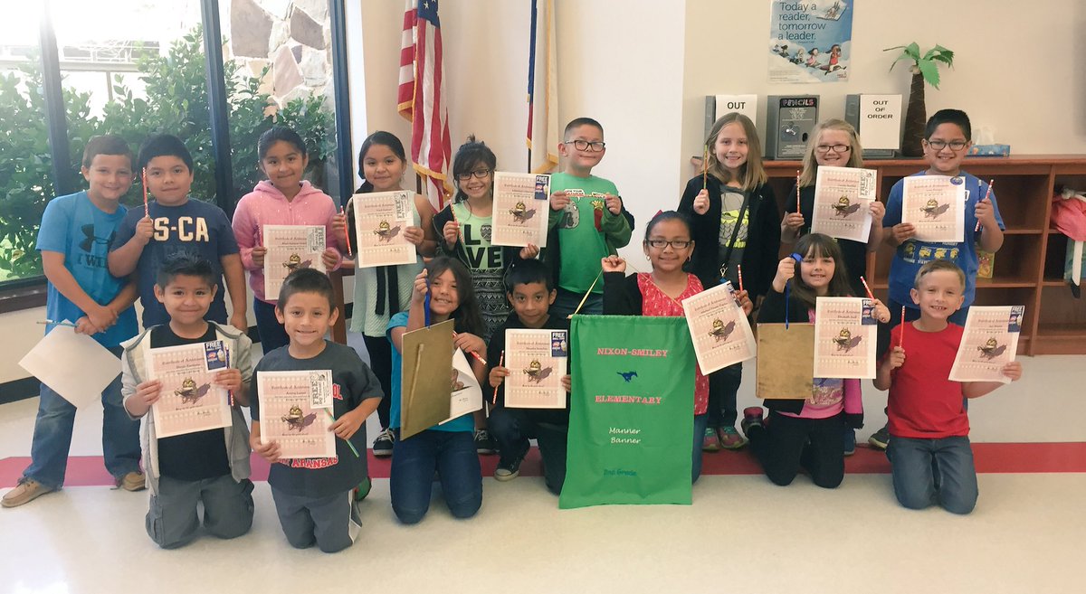 MrsGordonsClass's tweet photo. Library award, Fine Arts award and Best Manners!!! Awesome job @MrsGordonsClass !! @NixonSmileyEL #april16nse https://t.co/Ks0ENSOidi
