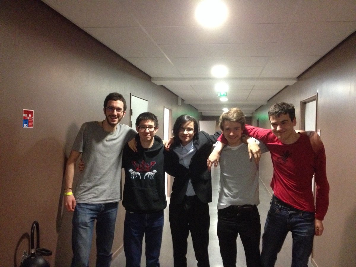AoLMatthieu's tweet photo. Le dernier tournoi ensemble ! #Ngnight #TeamEroge #Eroge #LeagueOfLegends https://t.co/g5oVSBzJx4