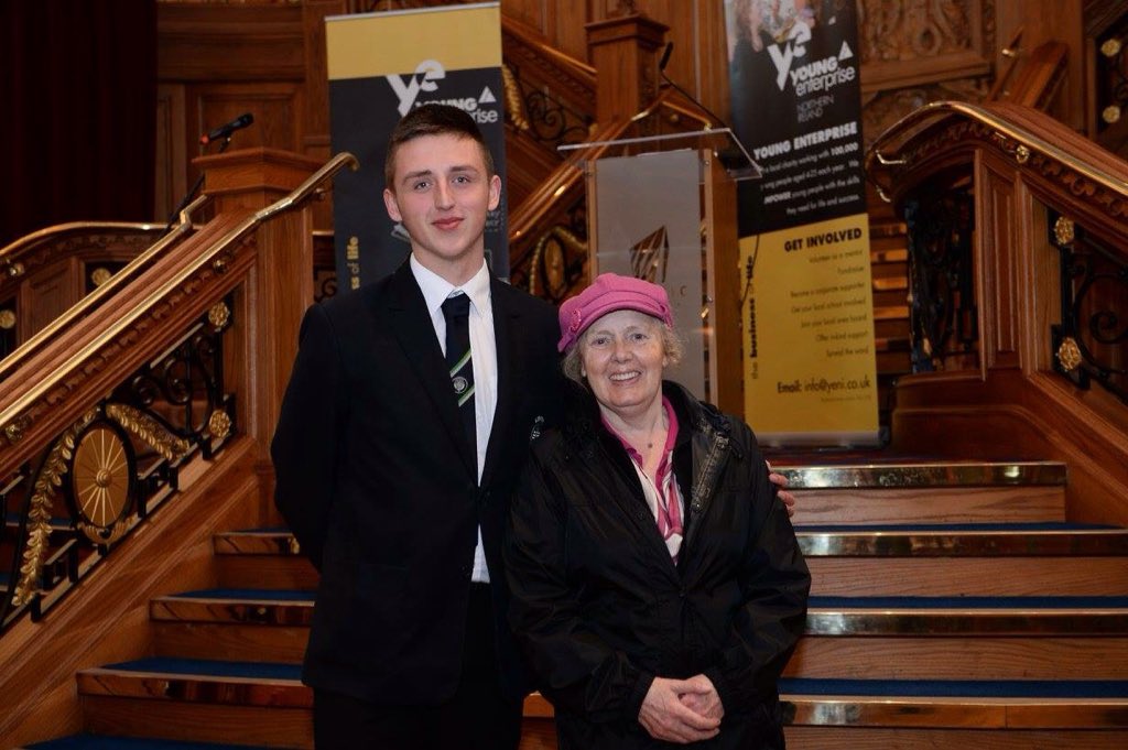 CompactKeys's tweet photo. Big thank you to @YE_NI for this lovely photo! -Eamonn https://t.co/8LMvyWrdkb