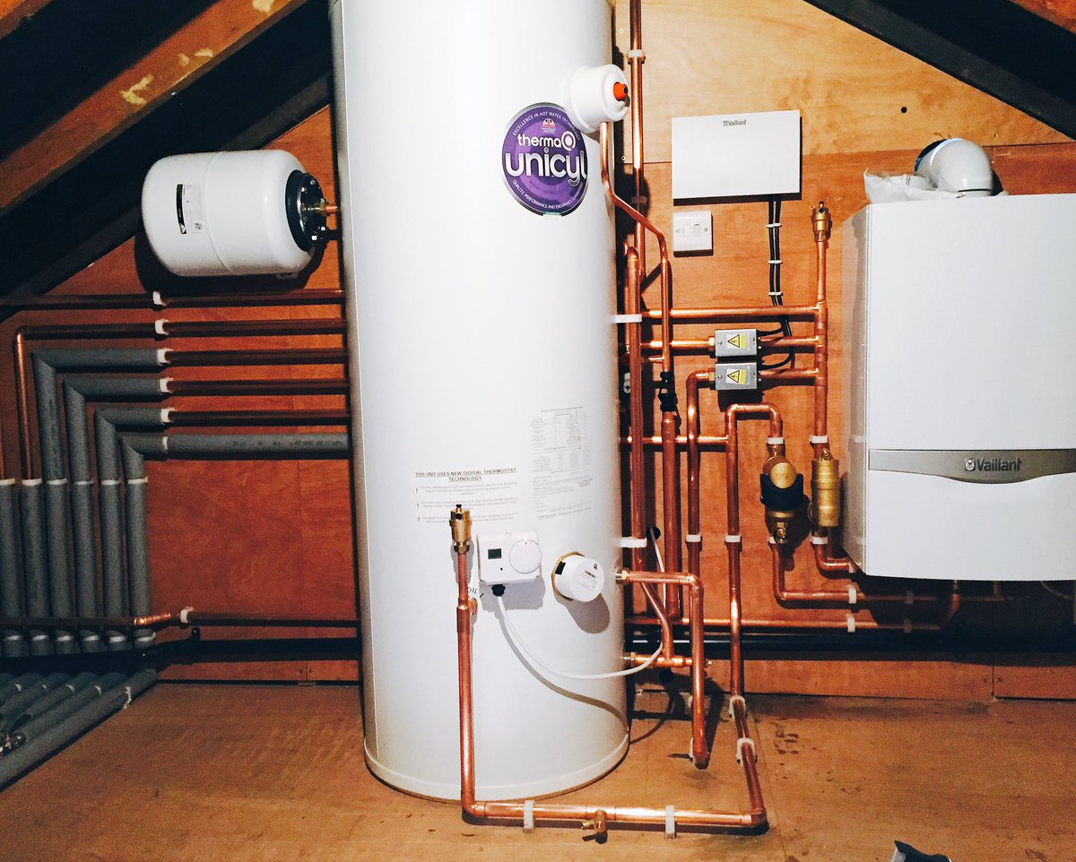 Jamies13's tweet photo. @vaillantuk #advance #spirotec #mb3 #rv2 #unicyl #vrc470f #vr66 #copperkings #ionlydotechnicalshit https://t.co/DiHWZCQGEP