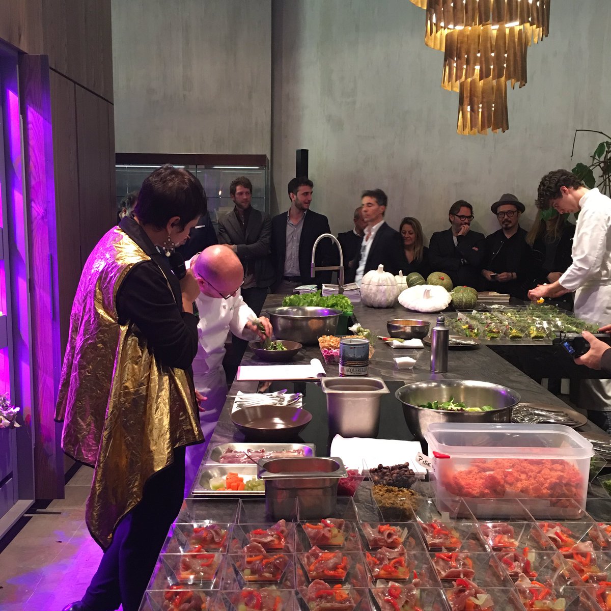 BeckHeinz's tweet photo. Green showcooking #milano #biopic #kitchengardenrevolution @BioPic_it https://t.co/3TsL3hh2dv