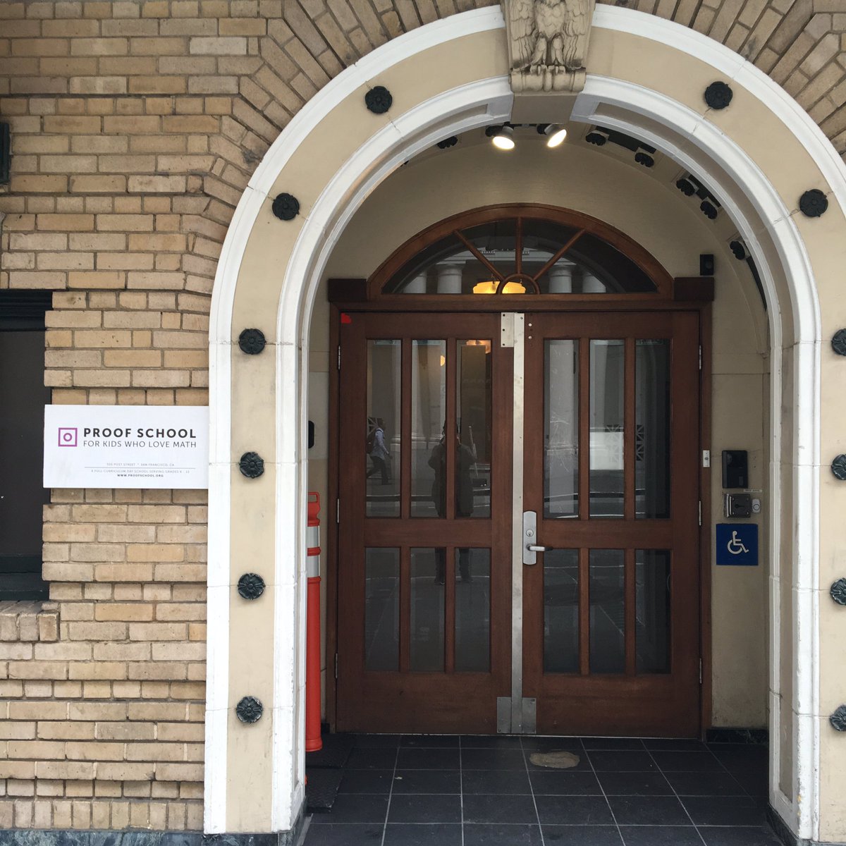 SFMathCircle's tweet image. Visiting #proofschool today #forkidswhovemath