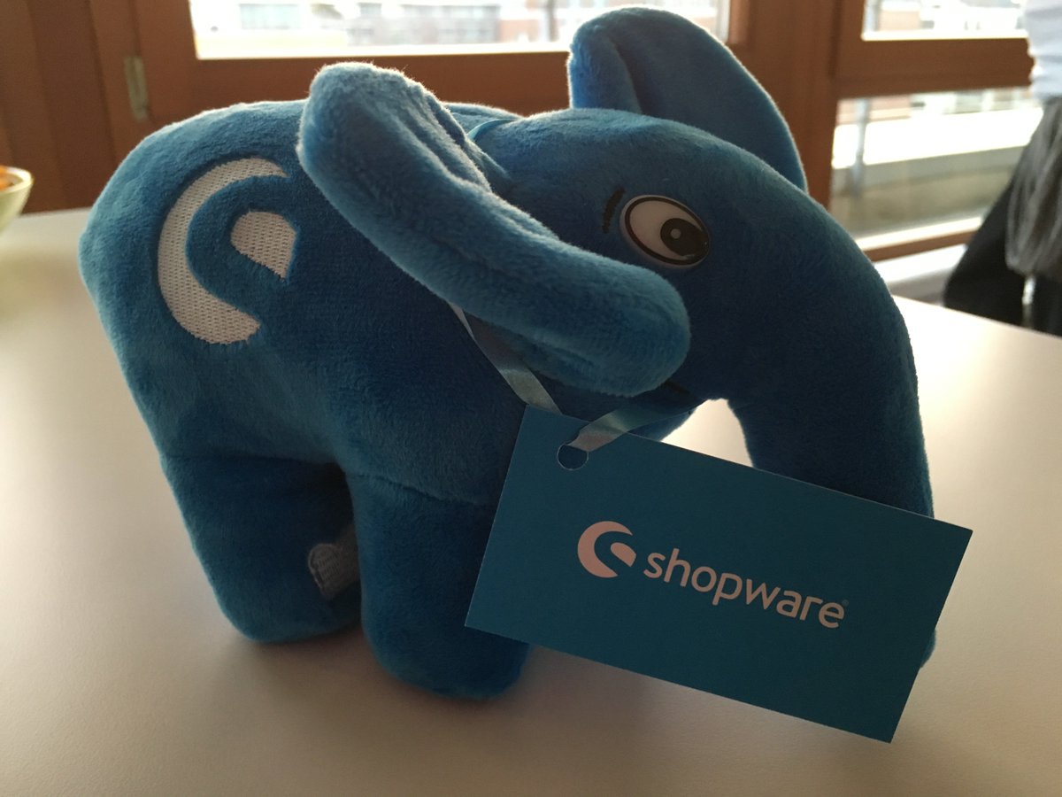 datenbrille's tweet photo. Welcome to the family Cody. Thanks #phpughh #shopware #galenframework https://t.co/QFoZWkITeP