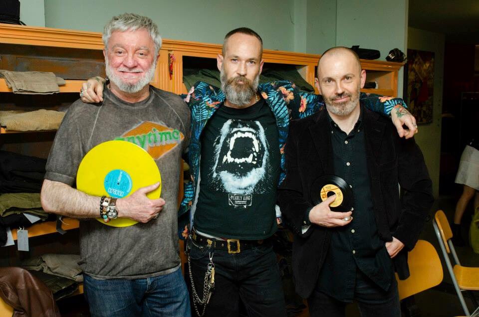 Vinilistic's tweet photo. #VinylisticRSD2016 i nostri vinili sono pronti a suonare sabato 16 Aprile per @recordstoreday a Parma e Cremona https://t.co/hO4swNXPQS
