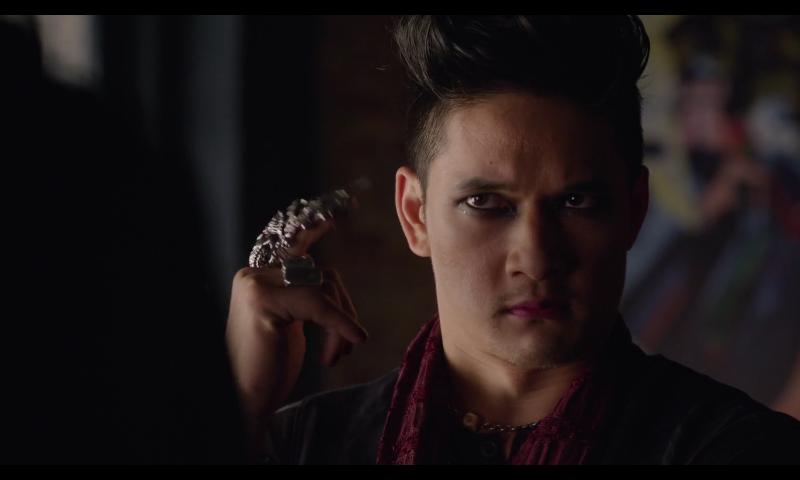 Magnus bane. Магнус Бейн. Маленький Магнус Бейн. Магнус Бейн глаза.