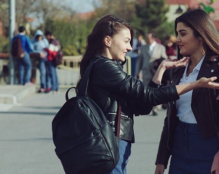 denizkizi_rey's tweet photo. Bizim efsooo izmirli ikizleride özledim.. #SelNaz https://t.co/S0LSc54AIU