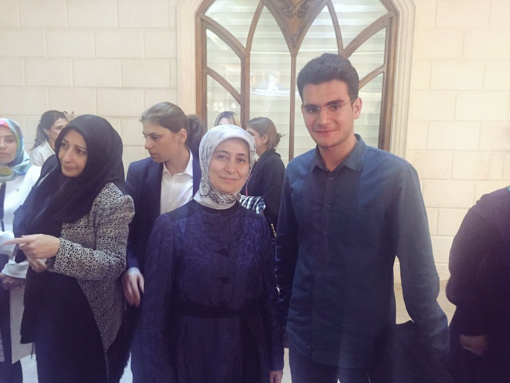 Said kadın dogumdan kalınca soluğu Sare Davutoğlu nun yanında almış.😅😅 @lae_msk  <a href="/drozkayamehmet/">Mehmet Özkaya</a> @drmeg38