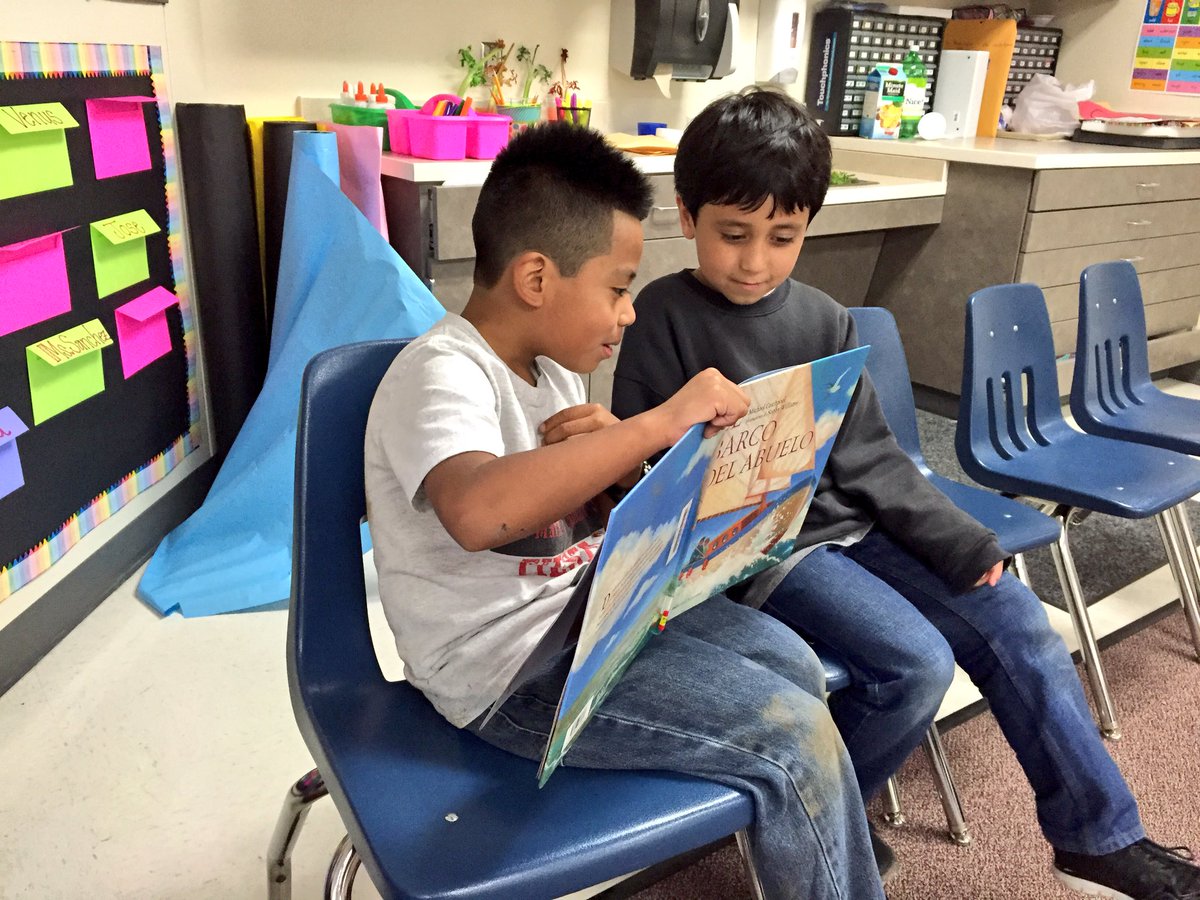 Memorial_Second's tweet photo. @MemorialPISD #DEARDay #SanchezClass https://t.co/2mJshDc3Cg
