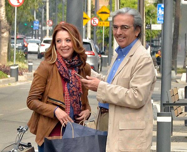 RT si amas a <a href="/EdithGonzalezMx/">Edith Gonzalez</a>  <a href="/LazoMargain/">Lorenzo Lazo</a> 😏😍😍😍😍😍😍