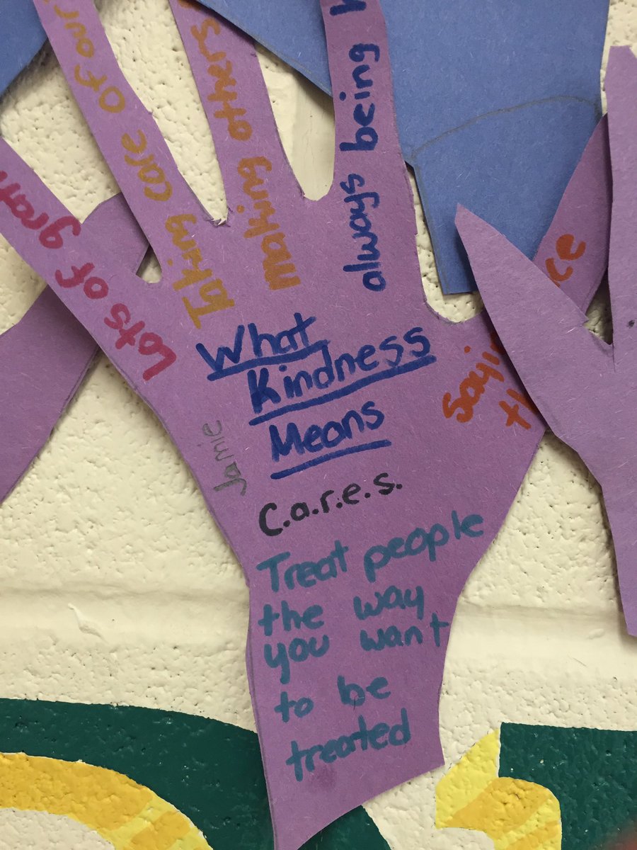 KindreeCoyote's tweet photo. In preparation for #dayofpink kids at Kindree P.S. created a rainbow of CARING hands. @PeelSchools @JustinTrudeau https://t.co/k8cck3yO2c