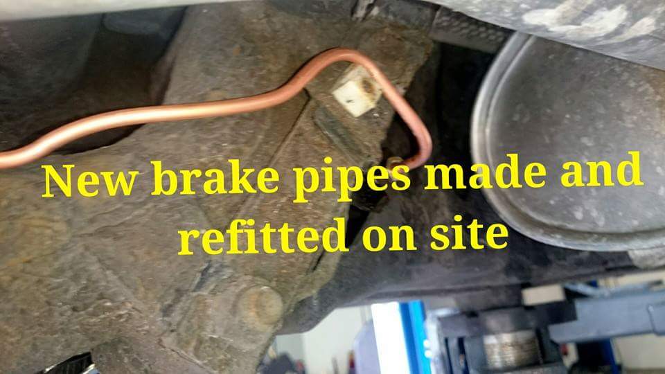MaidstoneHiq's tweet photo. We can make new brake pipes on site and replace old corroded pipes 
#maidstone #mot #brakes #brakepipes https://t.co/Y0elCw1lhZ