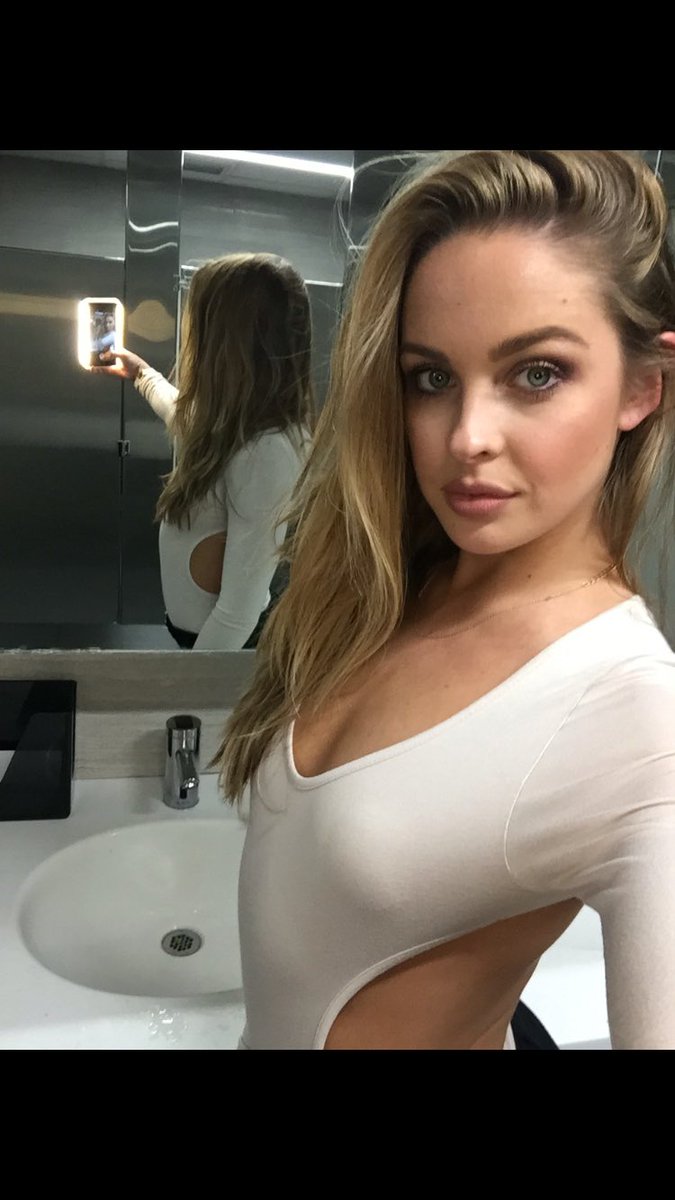 ItsLitCases's tweet image. Customers submitted their case new it's lit case shop now on Toptierstyles.com or click the link in the bio