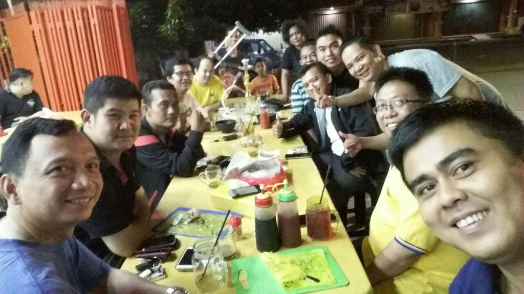 mycrimefactory's tweet photo. Kopsan BATARA at waroeng baper kedoya https://t.co/T0FeIMVhKh