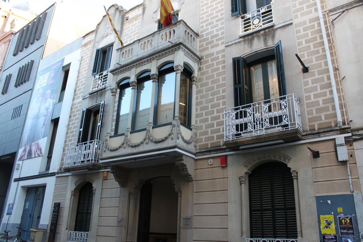 Encara podeu veure "Gegants de Paper" fins dg.17 (6 a 9) a la Sala d'Exposicions dels <a href="/Minyons/">Minyons de Terrassa</a>
C/Teatre, 4 #Terrassa