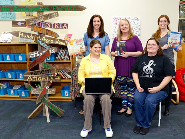 We'd also like to recognize our AISD librarians for #TeacherTuesday &amp; National Library Week! Thanks for all you do!