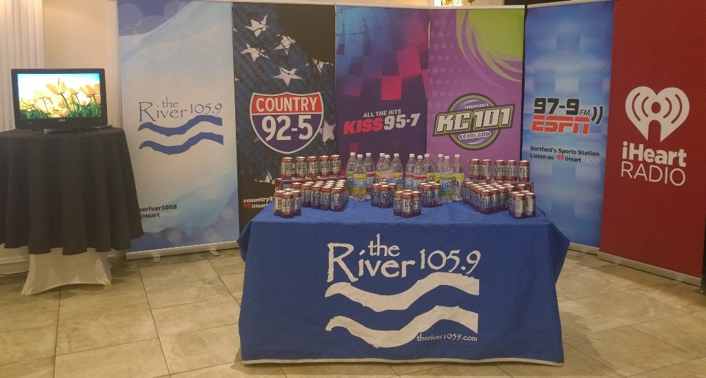 MyCTCommunity's tweet photo. #FlavorsOfCT tonight to benefit the American Liver Foundation @iHeartRadio https://t.co/VYLyLPVZnU