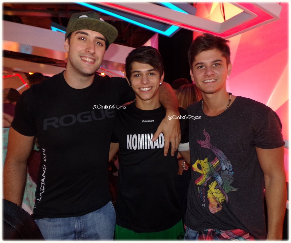 CintiaVRojas's tweet photo. #500Combates amigos @Pitysko @GonzaGravano @ramironayar https://t.co/QCUyrfiRrD
