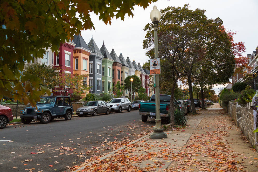 DCHomeBuzz's tweet photo. On a budget? Check out these homes: https://t.co/Y5TfL0JFpI
#DCHomeBuzz #DCRealEstate https://t.co/HE5yXFksoM