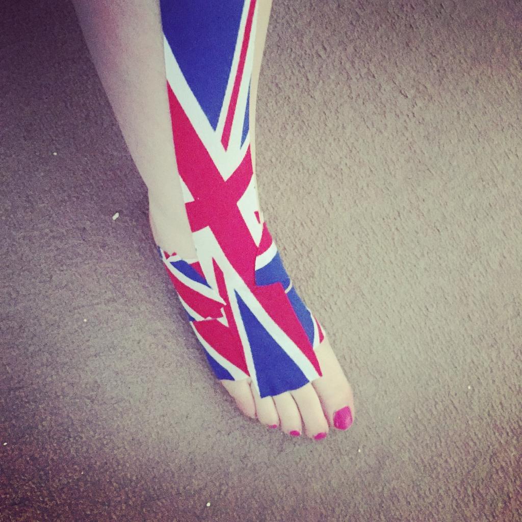 fhplovedollface's tweet image. 103/365 Post marathon problems #footpain #cannotwalk #runnerproblems #ukrunchat #help #project365