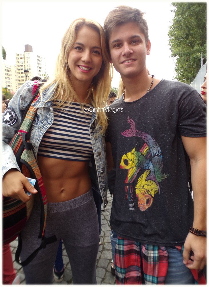 CintiaVRojas's tweet photo. #500Combates ramaigna @flor_vigna y @ramironayar https://t.co/LUuhlvqdH5