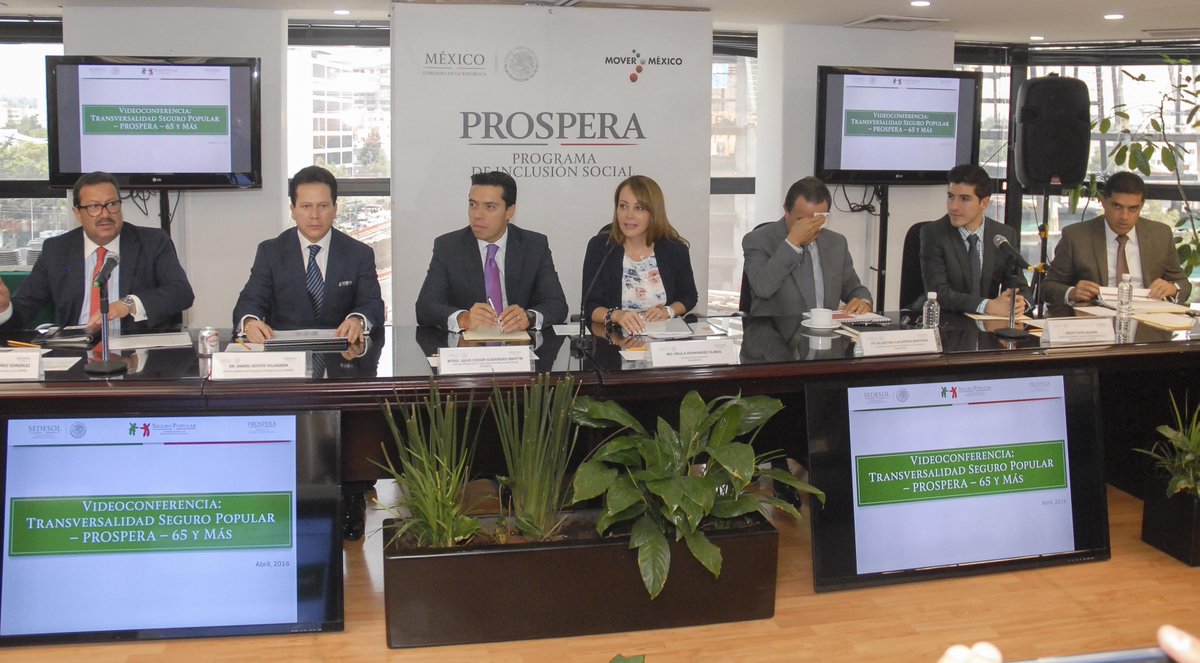 Videoconferencia Transversalidad SEGURO POPULAR-PROSPERA-65yMás <a href="/julioguerrero81/">Julio César Guerrero</a> @danielaceves84 y Lic Joel Martínez