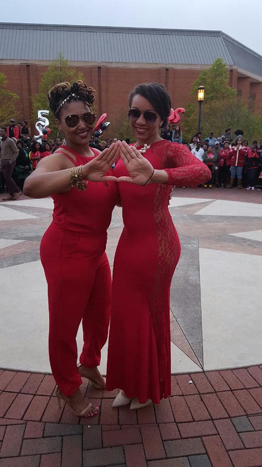 hbcusrtv's tweet photo. Because some days, you just have to slay :) #ILoveMyDST #1913 #IPMade #Melaninpoppin https://t.co/4eDeOqGDhU