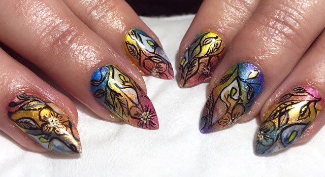 Abstract art inspired by <a href="/sambiddle/">Sam Biddle</a> #beinspiredonline <a href="/becreativenails/">Be Creative</a> #pigments #lovelovelove